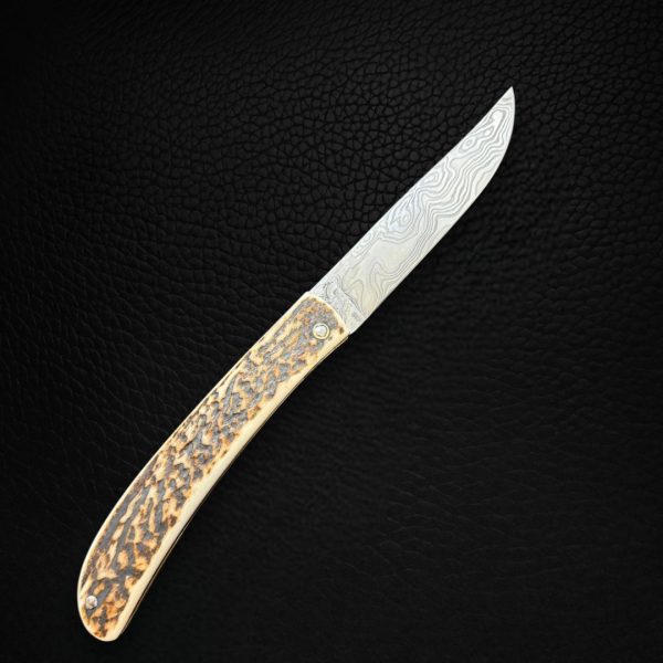 Couteau pliant damassé en bois de cerf